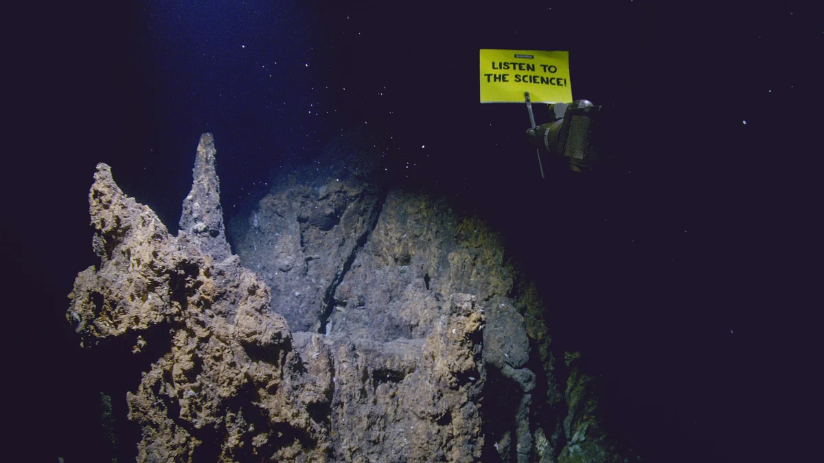 Echoes from the Abyss: Greenpeace Conducts Deepest-Ever Protest to Safeguard the Arctic Seabed